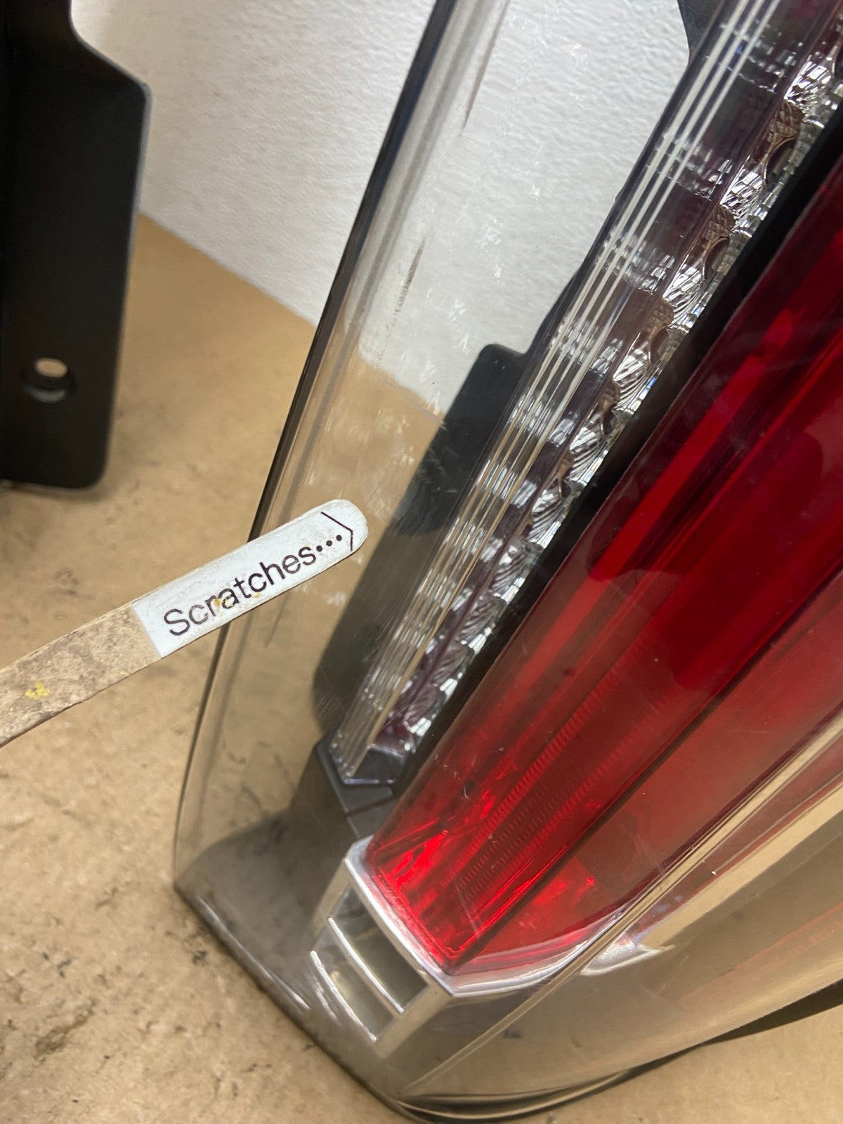 2007 to 2014 Cadillac Escalade Left+Right Set Side LED Tail Lights AC3525 DW4