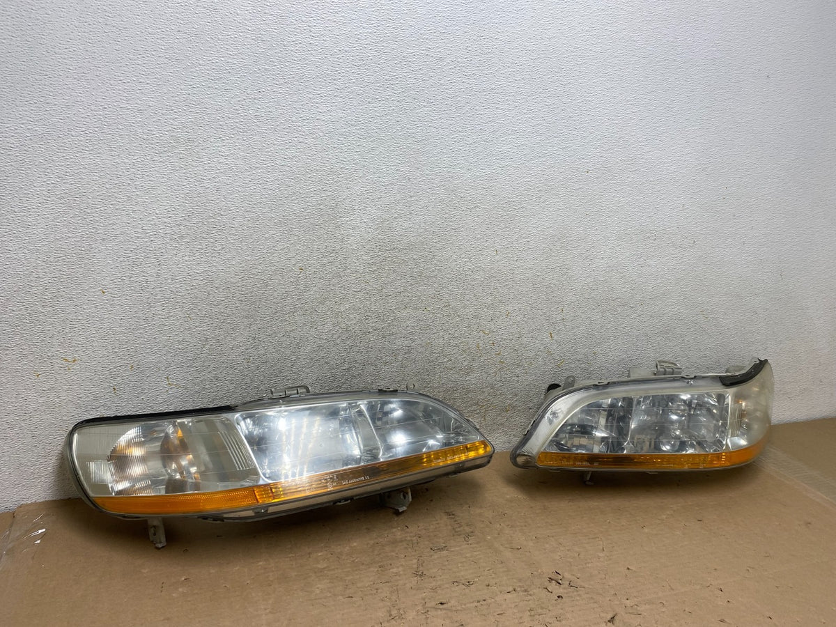 1998 to 2002 Honda Accord Left+Right Set Side Headlights AI1004 DW2