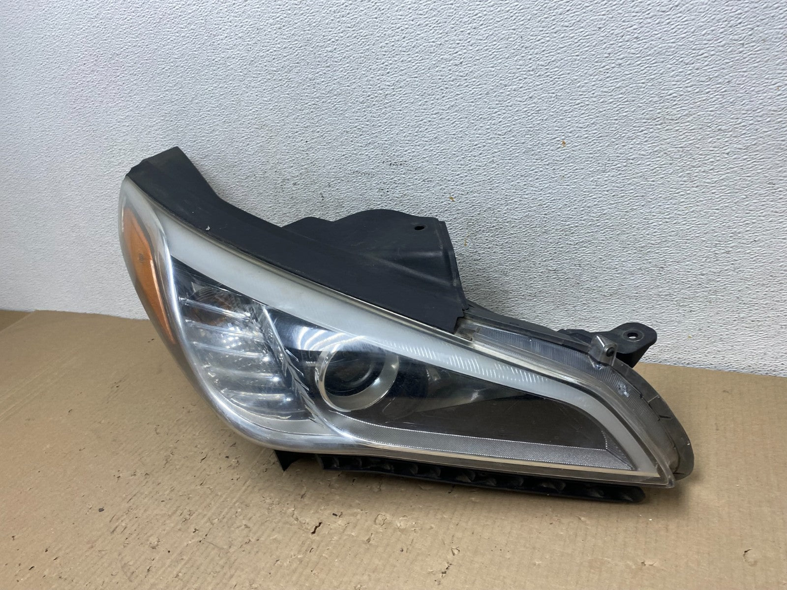 2015-2017 Hyundai Sonata Right Passenger RH Side Halogen Headlight AE9746 DW1