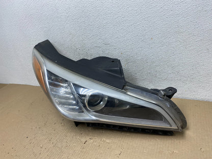 2015-2017 Hyundai Sonata Right Passenger RH Side Halogen Headlight AE9746 DW1