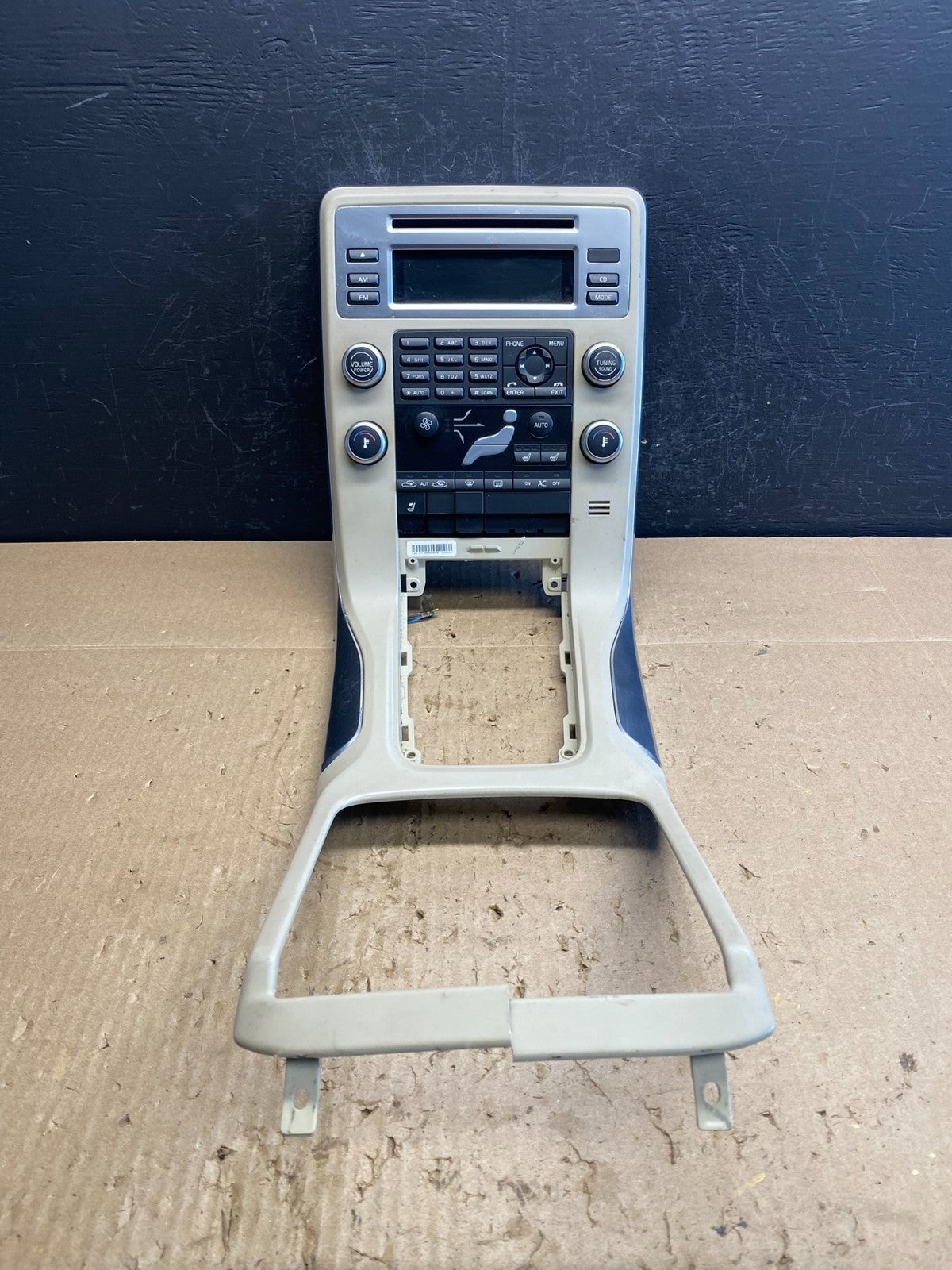 2008-2011 Volvo S80 XC70 Climate Control Radio Bezel Panel Trim AC9112 DG0