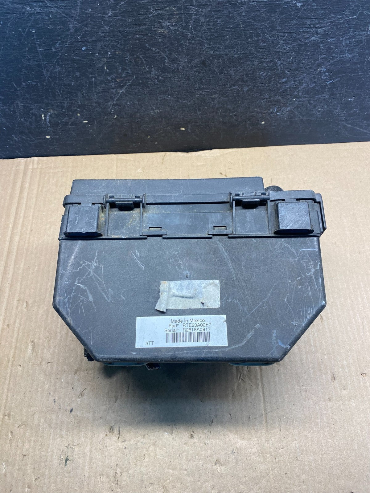 2008-2009 Dodge Journey Fusebox Fuse Box Relay Body BCM Module AE7672 DG4