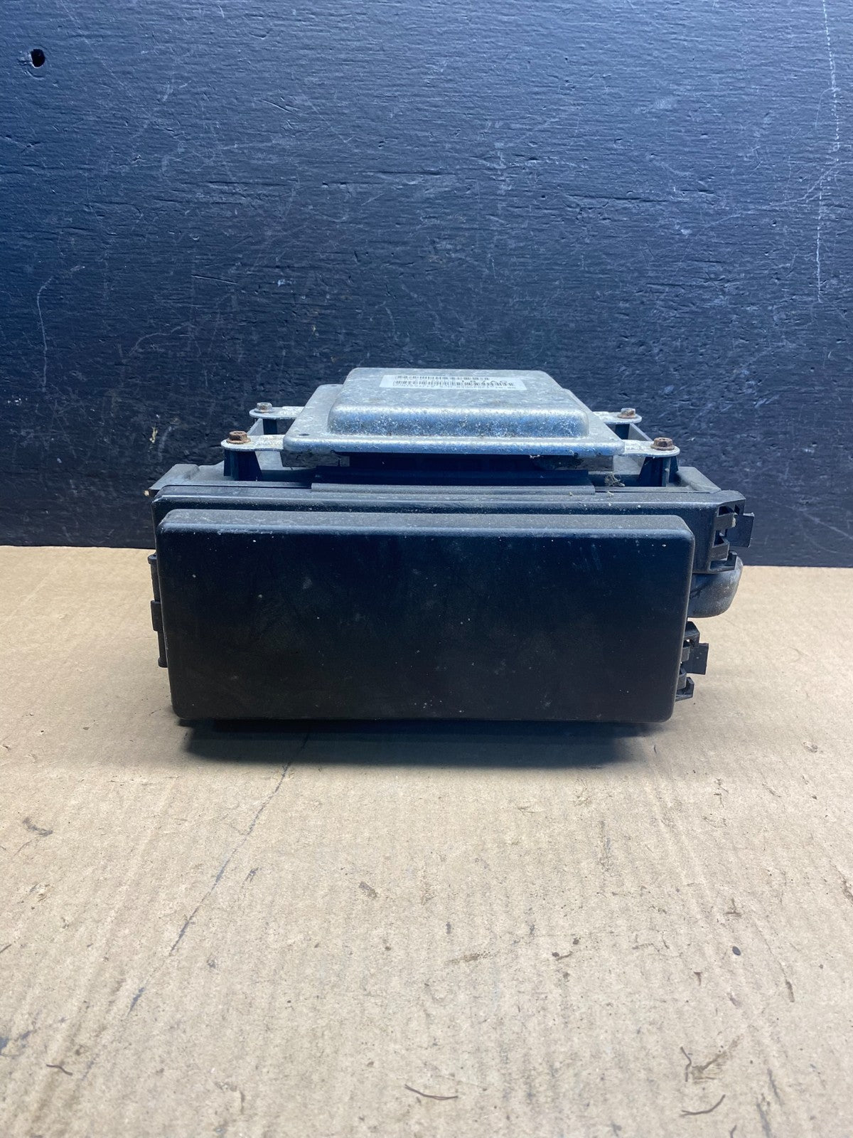 2008 Dodge Durango Multifunction Unit Module Fuse Box Body Control AE7774 DW5