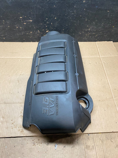 2007 to 2008 GMC Acadia 3.6L VVT Engine Cover Shield OEM T6582 DG3