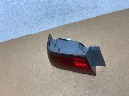 1997 1998 1999 Toyota Camry Tail Light Left Driver Rh Side AD4537 LK1