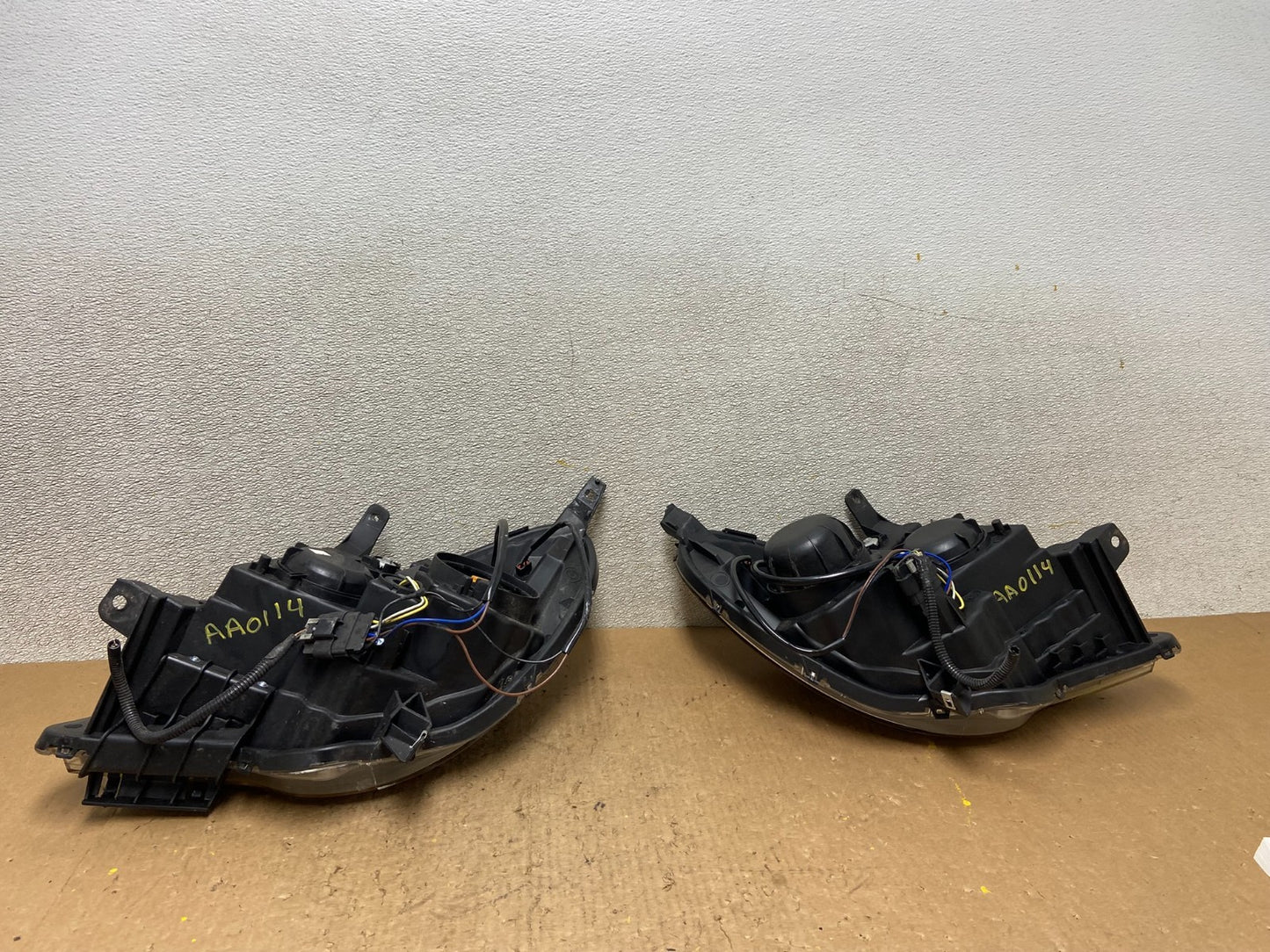 2010 - 2015 Chevrolet Equinox Halogen Headlights Left+Right Side Set AA0114 DW7