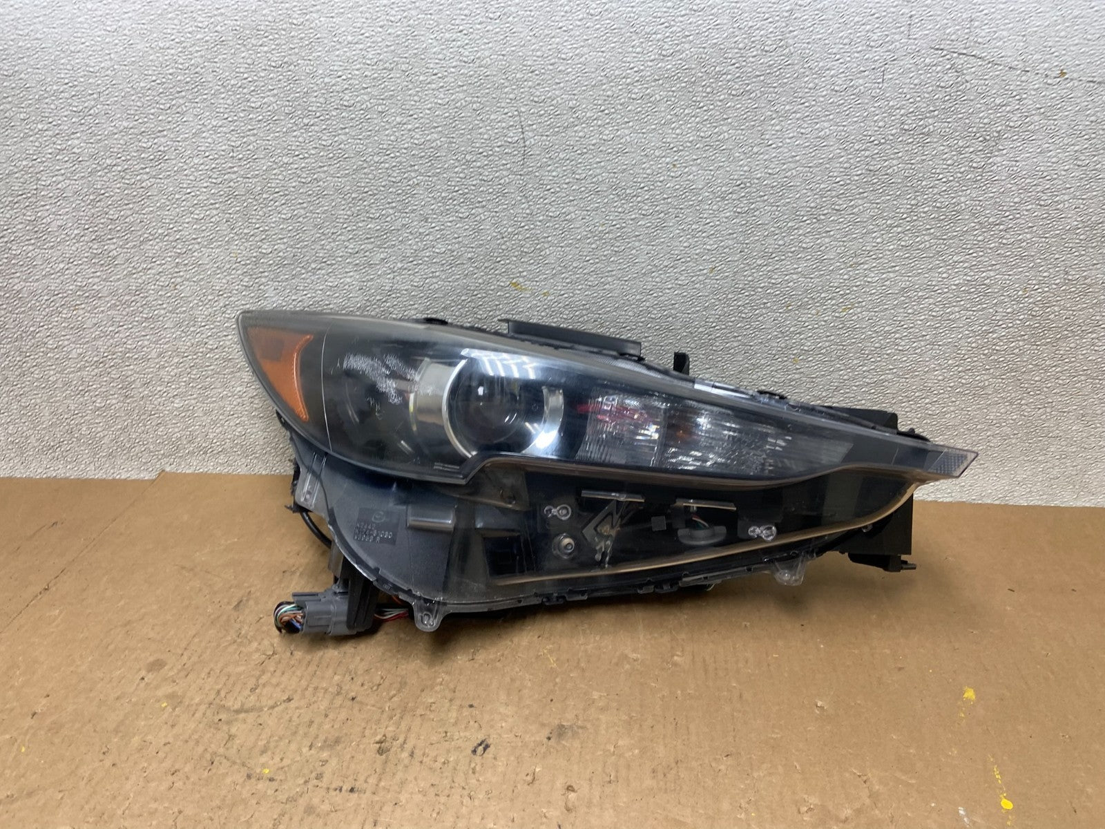 2017 to 2021 Mazda CX-5 CX5 Right Passenger Rh Side LED Headlight z7871 DG0