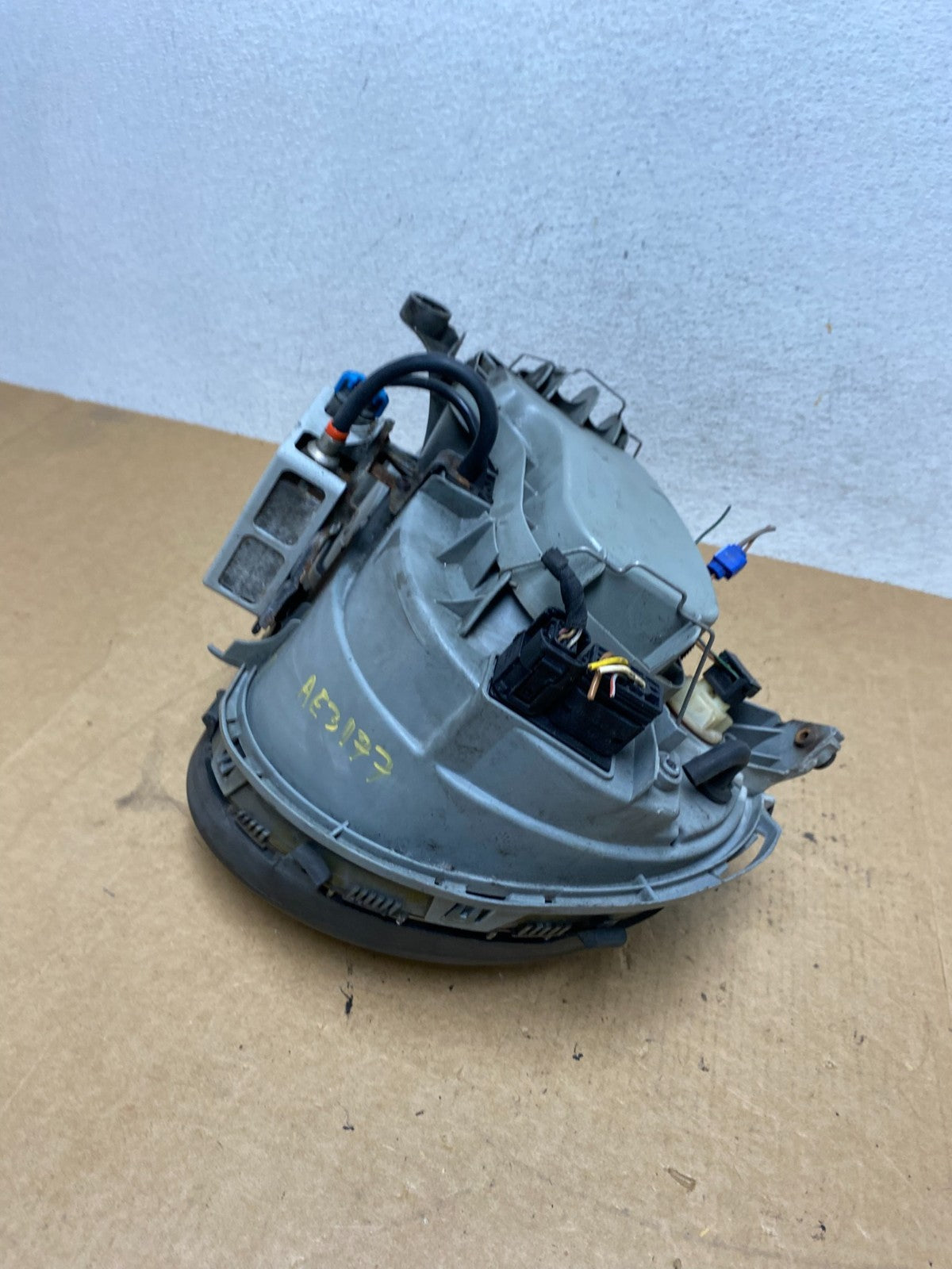 1996-1999 Mercedes E E320 E430 Right Passenger Xenon HID Headlight AE3177 DW7