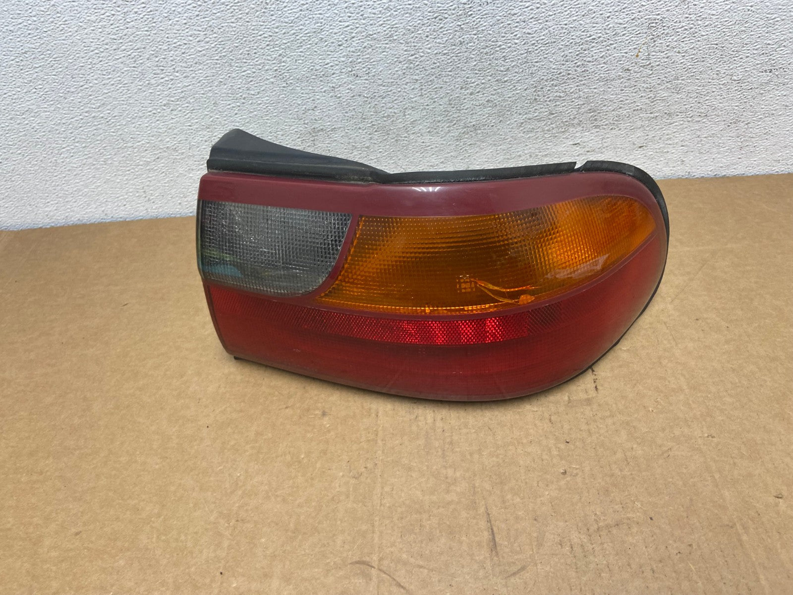 1997 to 2003 Chevrolet Malibu Passenger Right RH Side Tail Light AD5445 LK0