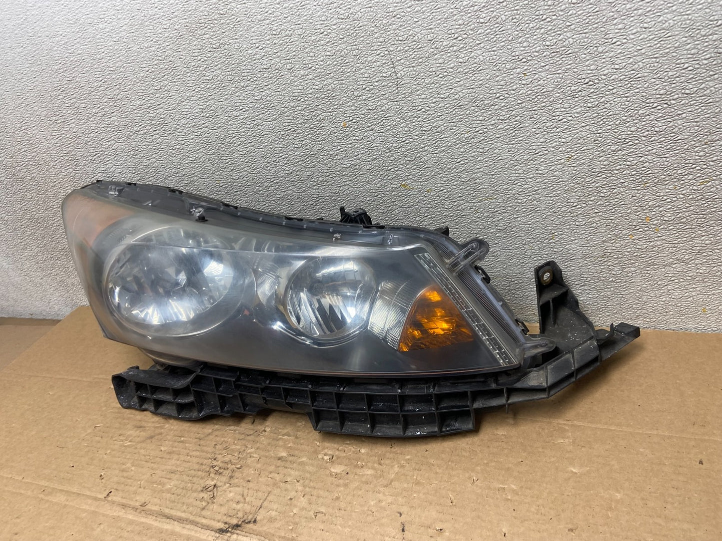 2008 to 2012 Honda Accord Sedan Right Passenger RH Headlight AB4634 DW1
