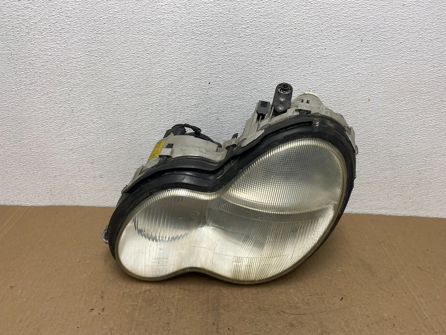 2001-2004 Mercedes-Benz C Class Halogen Left Driver Headlight AC5818 DW0