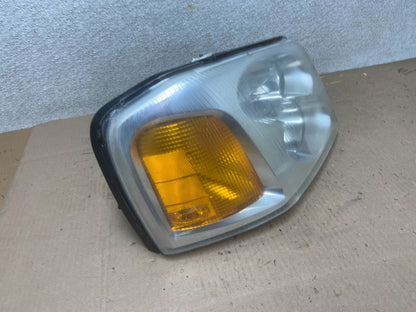 2002 to 2009 Gmc Envoy Right Passenger RH Side Headlight Halogen AA0567 DW2