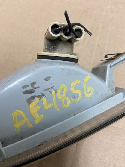 1995 to 1999 Buick Riviera Right Passenger Side Turn Signal Headlight AE48567