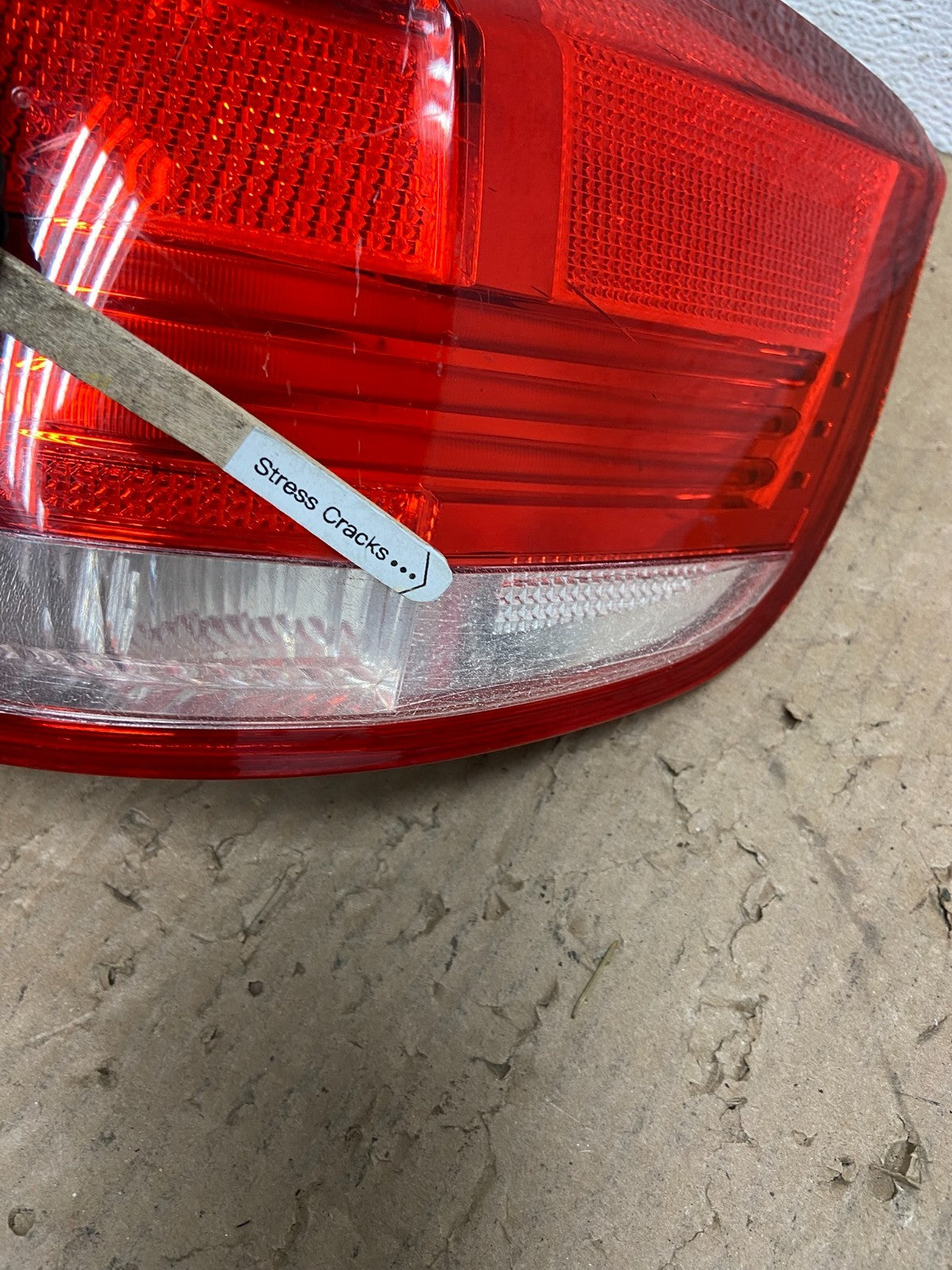 2007 - 2010 BMW M3 328i 335i Convertible Right Passenger Tail Light AE93664