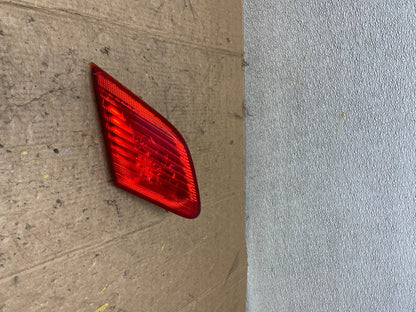 2003 to 2004 Toyota Avalon Left Driver LH Side Inner Tail Light OEM AA3605 PS0