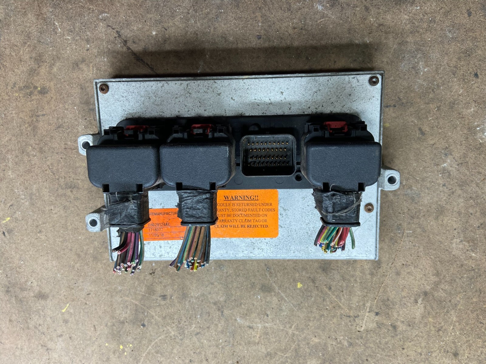 2003 Dodge Durango 4.7L Engine Computer Module ECM 56029124ac M5328 DG0
