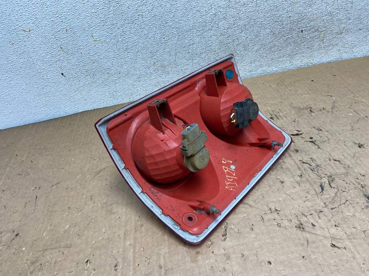 2005-2011 Dodge Dakota Lh Left Driver Side Tail Light AI9278 LK6