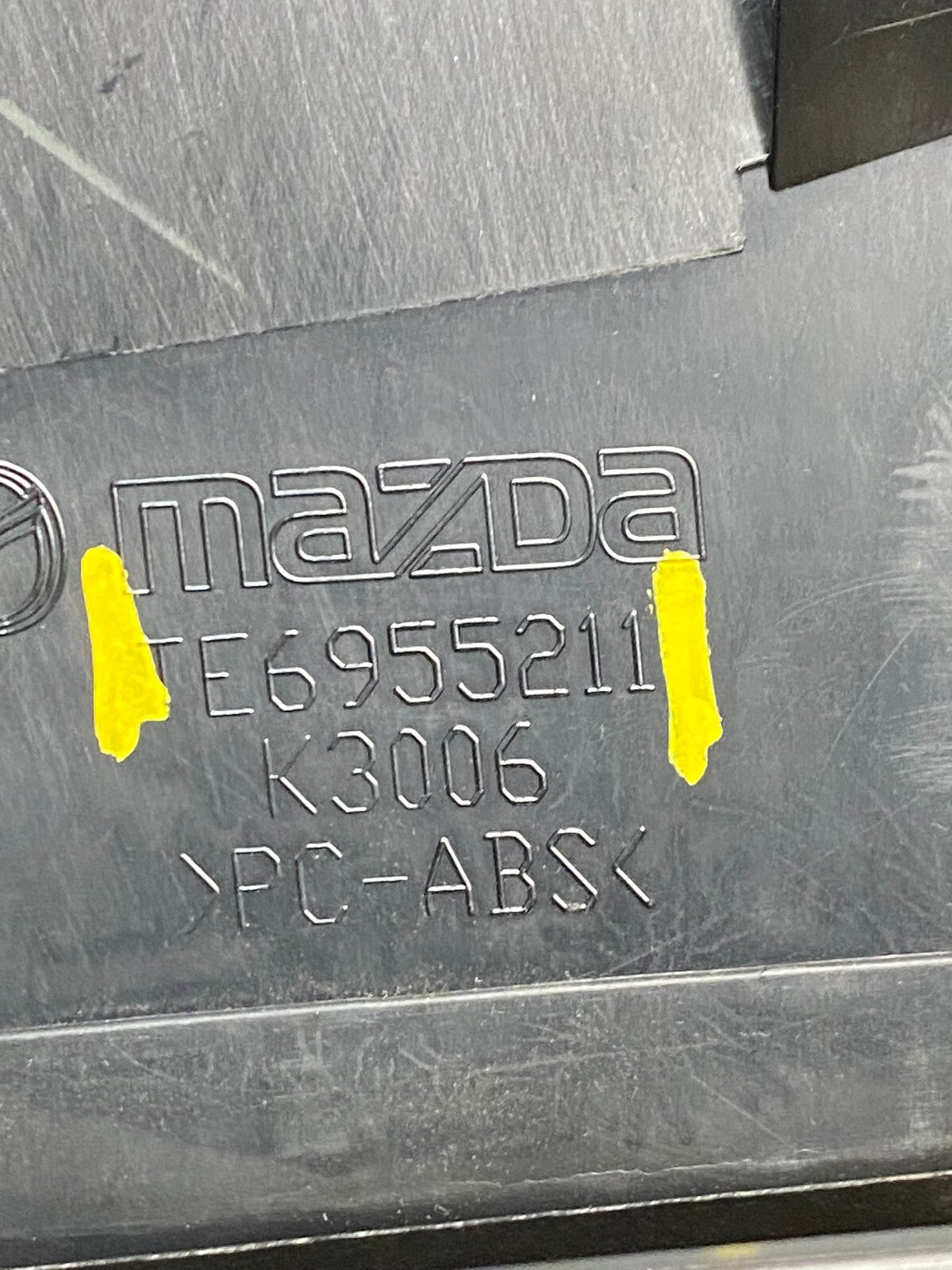 2010 - 2015 Mazda CX-9 Radio Dash Trim Bezel W/Vent AC Climate Control F0873 DG17