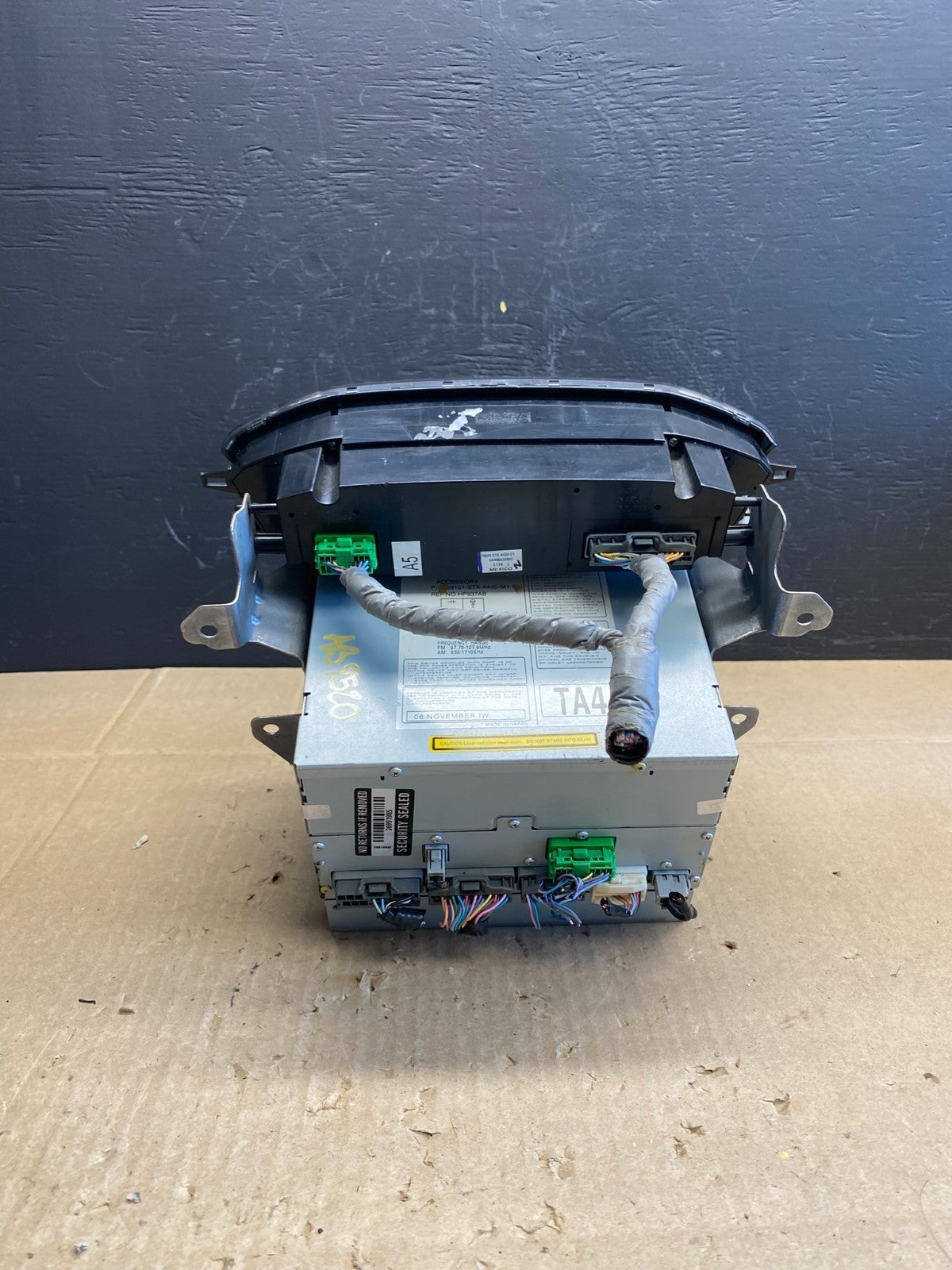 2007 to 2009 Acura Mdx Radio Stereo 6 CD Player Climate Control Pan OE AB9520 DG5