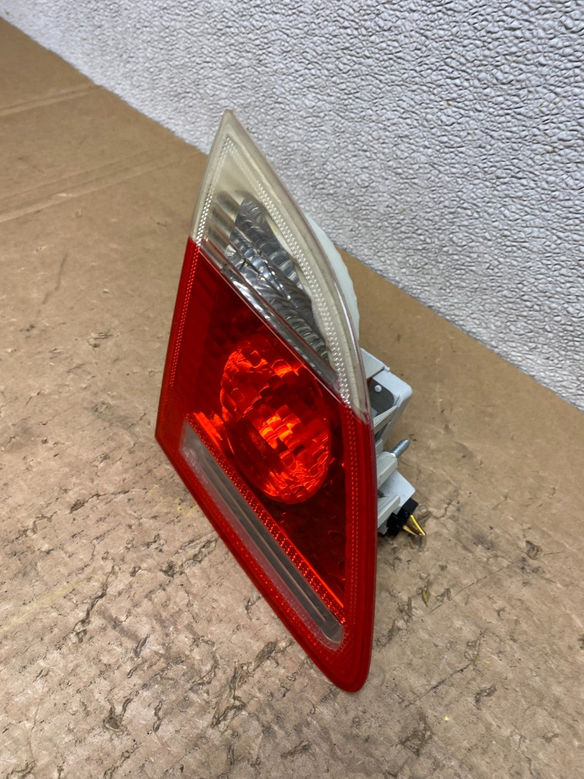 2006 - 2007 BMW 5 530i E61 Touring Left Driver LH Inner Tail Light Oem V8530 DW1