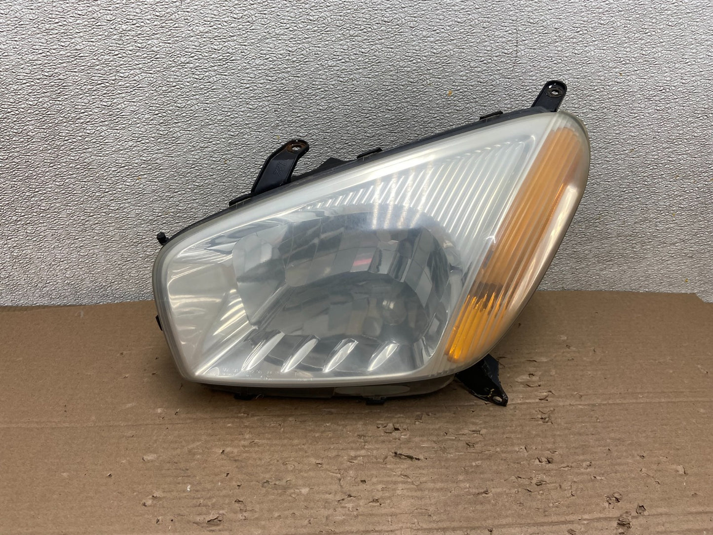2001 - 2003 Toyota Rav4 Left Driver LH Side Headlight Halogen AB1538 DW0