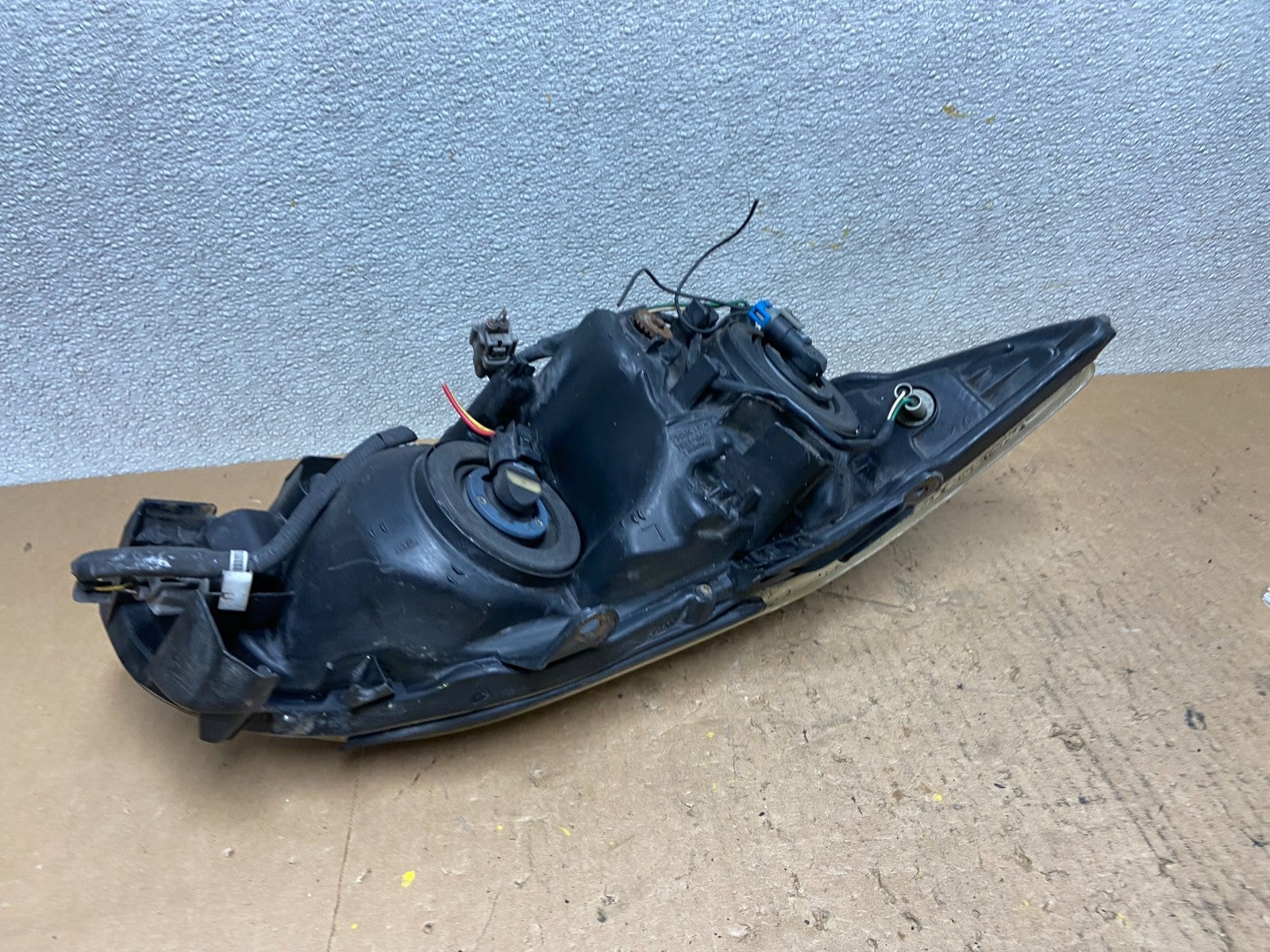 2005 2006 2007 Scion Tc Left Driver LH Side Halogen Headlight AD1176 DW7