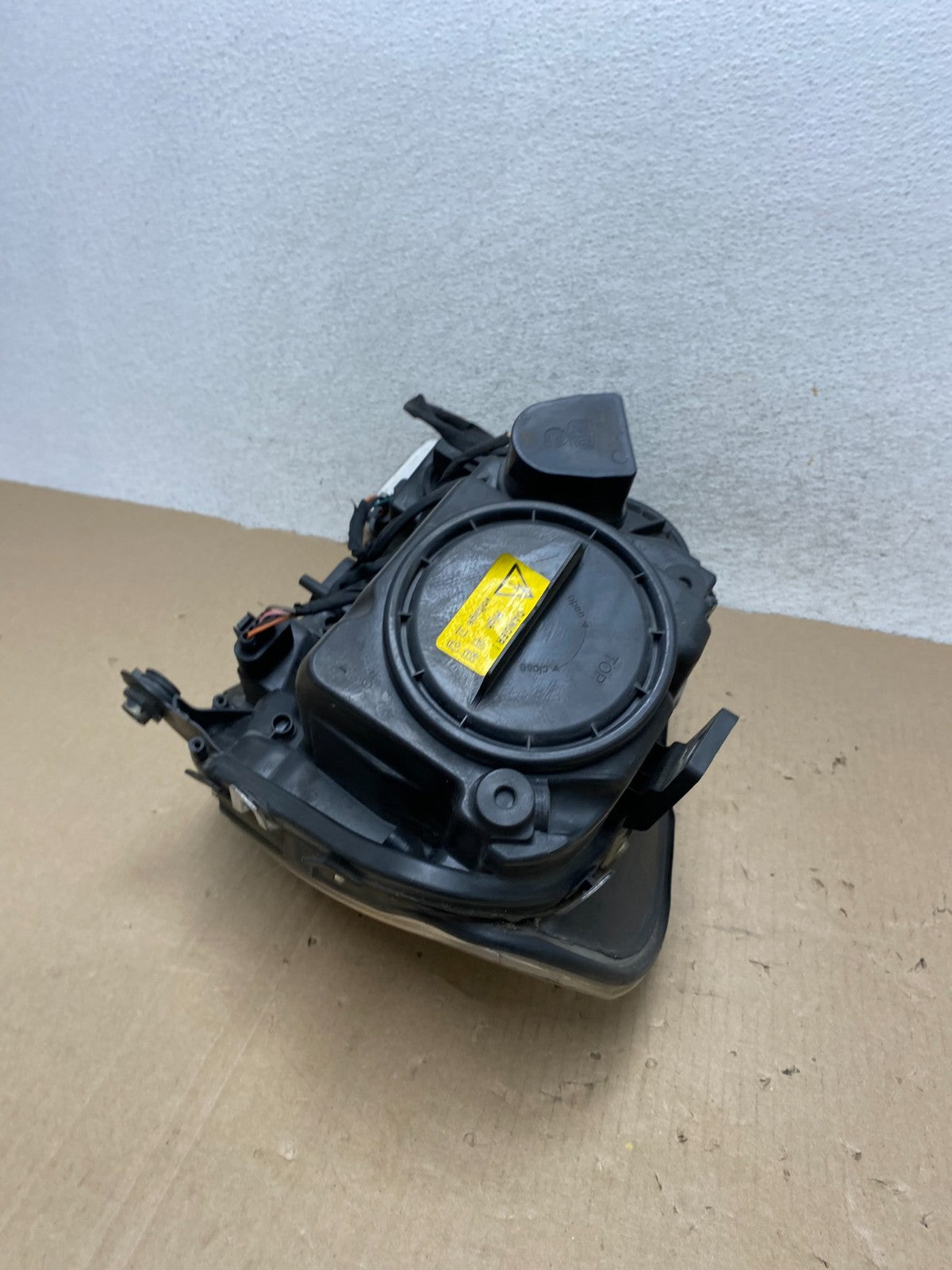 2007 to 2009 Mercedes GL-Class GL450 Right Passenger Xenon Headlight AG6909 DW8