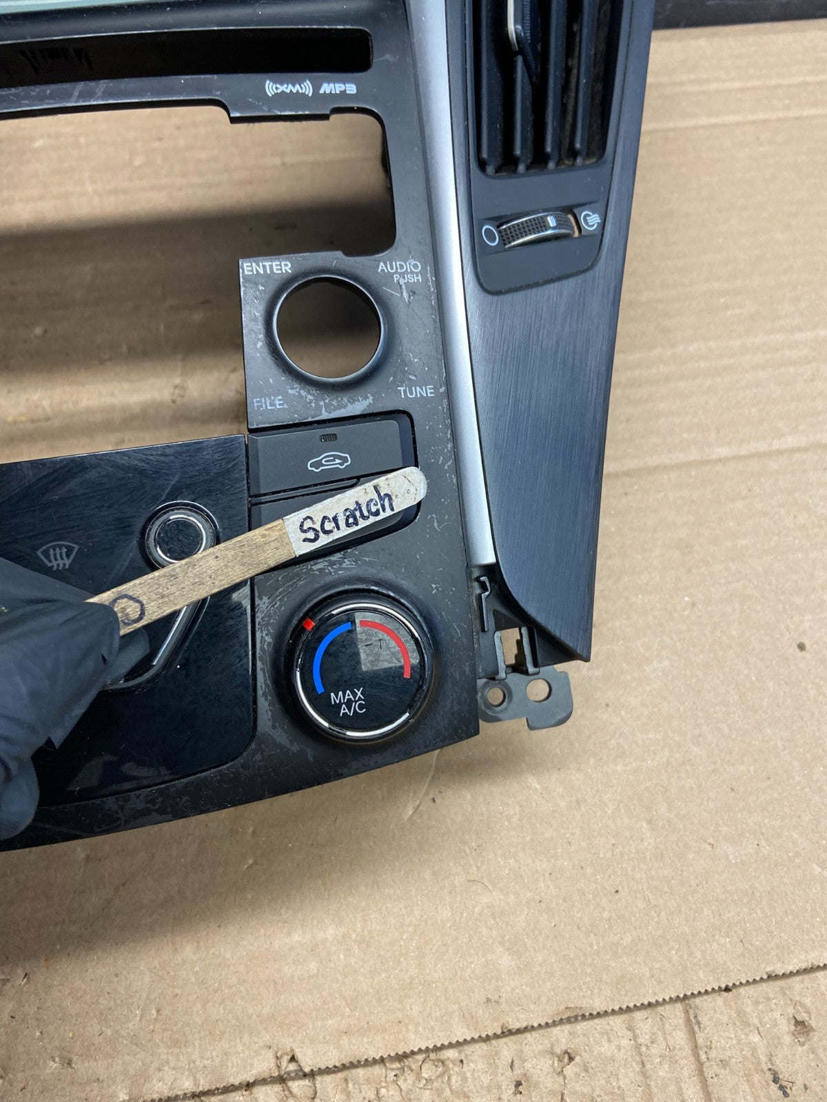 2011 - 2014 Hyundai Sonata Center Radio Climate Control Air Vent Bezel AG0223 DG2