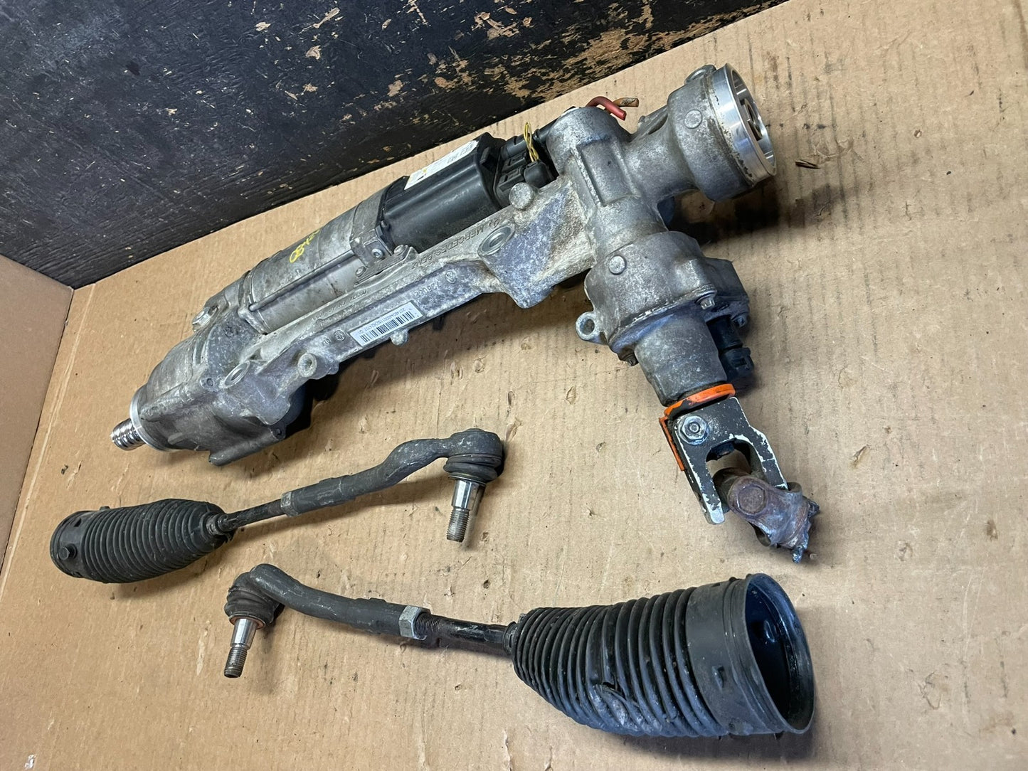 2009 to 2016 Mercedes W212 W207 E550 E350 Power Steering Rack and Pinion Y96655