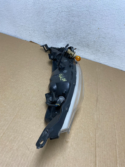 2011-2014 Nissan Juke Turn Signal Headlight Left Driver LH Halogen AG1977 DW7