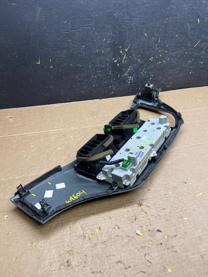 2005 to 2010 Honda Odyssey  Radio Climate Control Dash Trim Bezel W1604 DG4