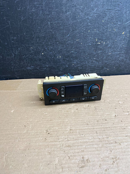 2003 to 2006 Chevrolet Silverado HVAC Heater Climate Control Module ag6478 DG0