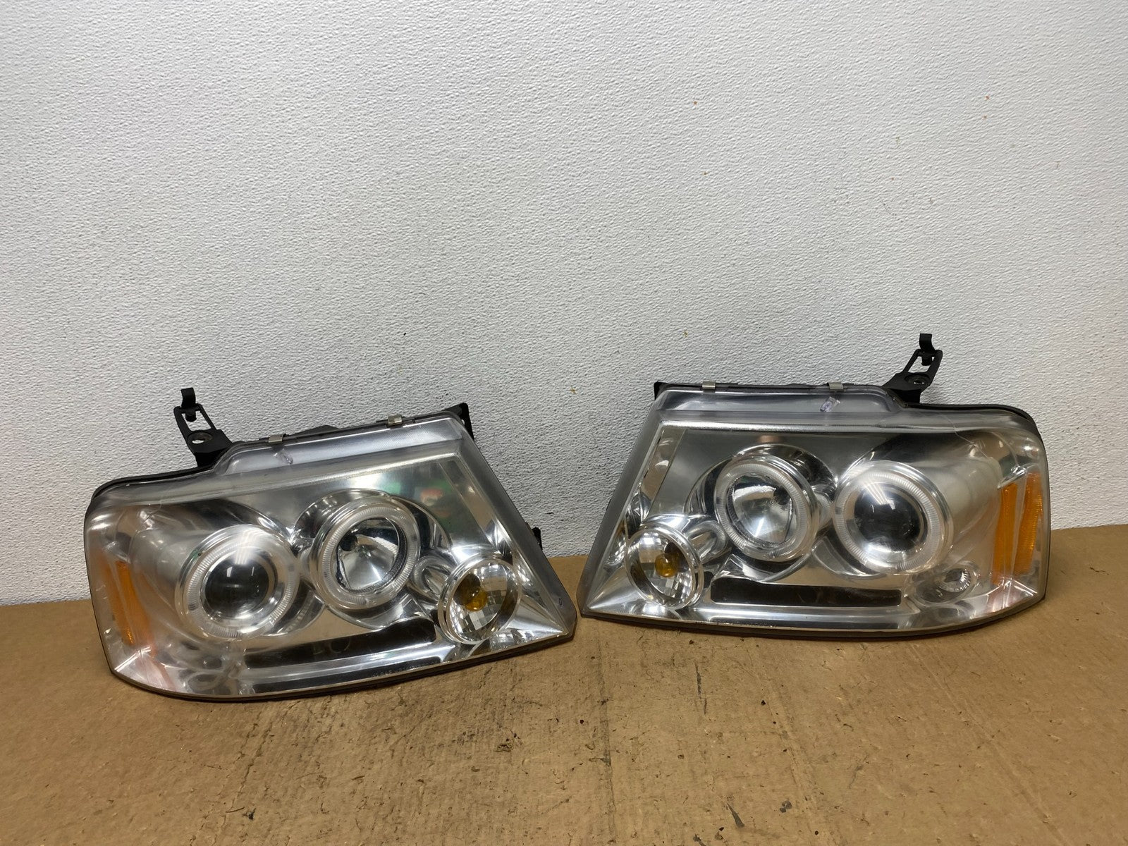 2004 to 2008 Ford F150 F-150 Left+Right Set Side LED Headlights AD0694 DG0