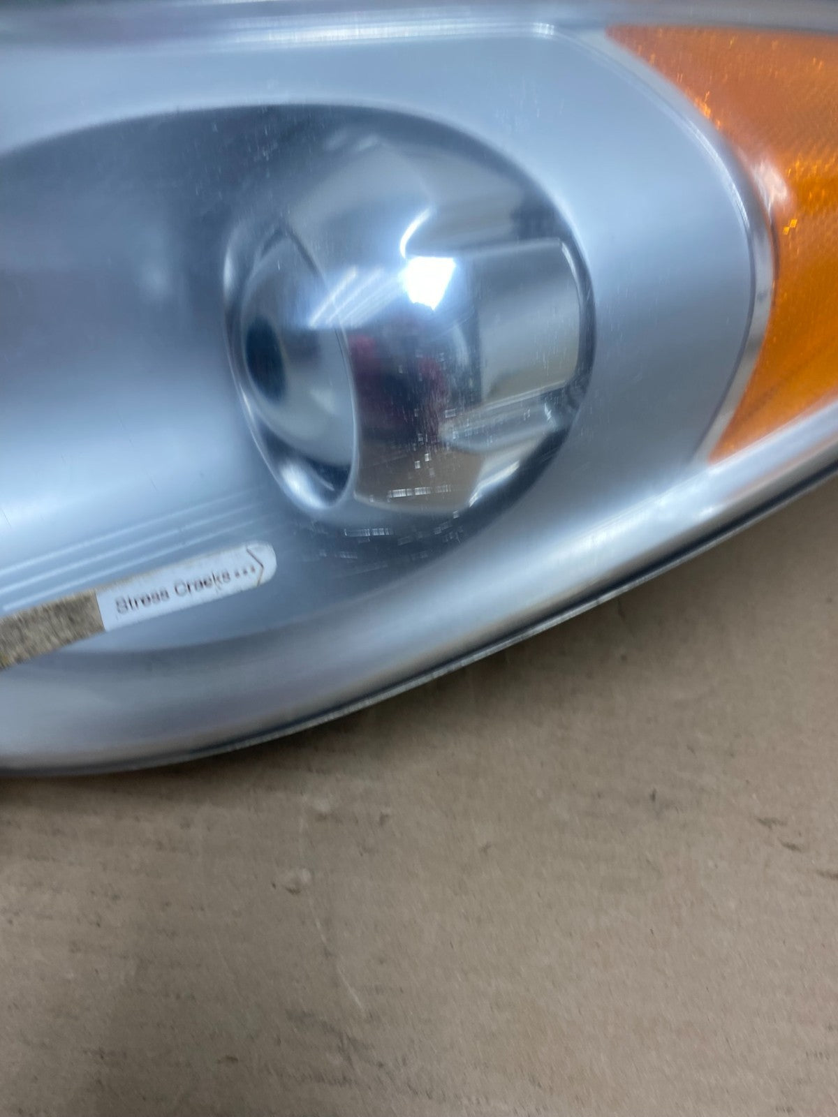 2007 to 2012 Hyundai Veracruz Left Driver LH Headlight Halogen AH9342 DW4