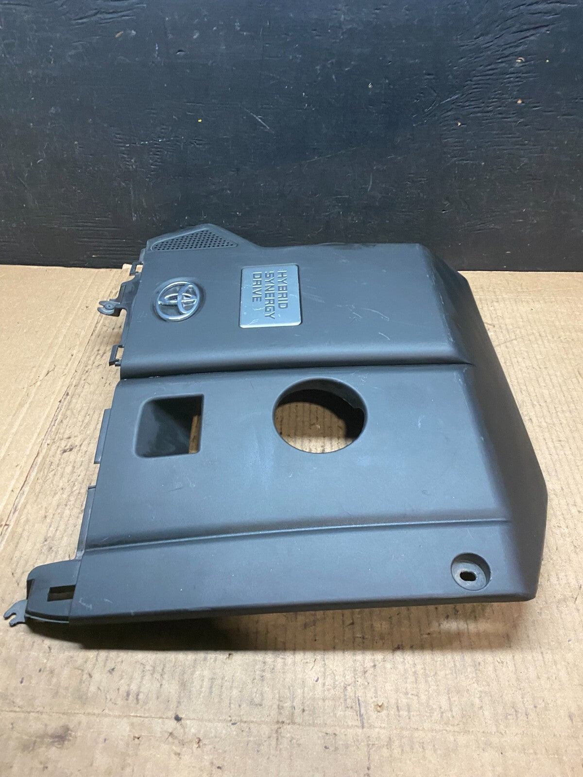 2006 to 2007 Toyota Highlander Hybrid Engine Motor Top Front Cover G2793 DG12