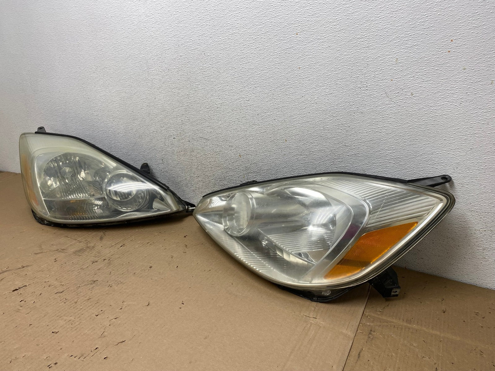 2004 2005 Toyota Sienna Driver Left+Right Set Side Halogen Headlights AE8762 LK1