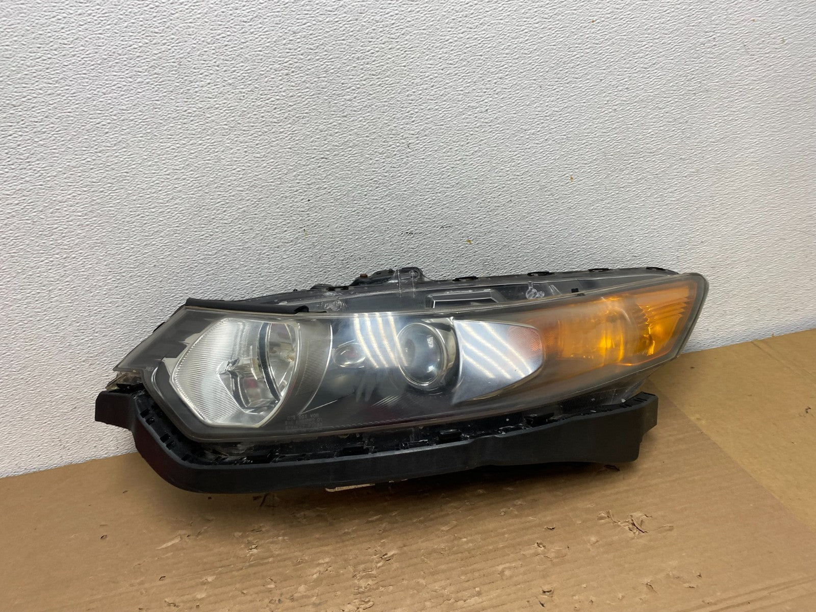 2009-2014 Acura TSX Left Driver LH Xenon HID Headlight AD4294 DW0