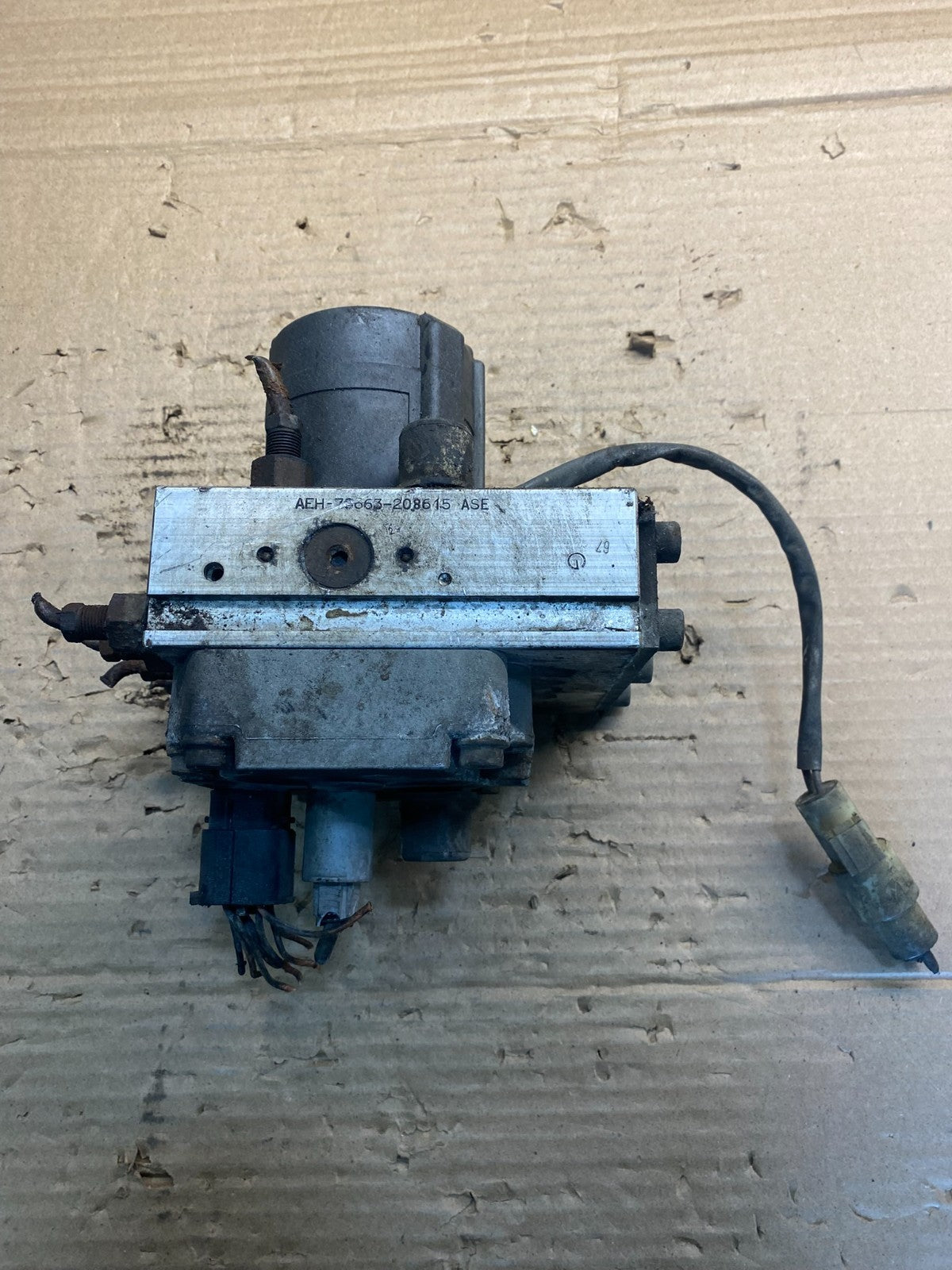 2006 Freightliner MT45 Chassis ABS Modulator Valves 4784070570 AA32143