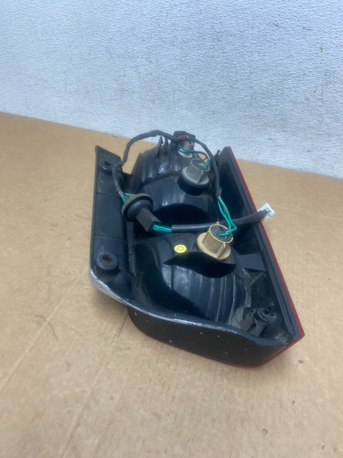 2005 to 2012 Nissan Pathfinder Right Passenger RH Side Tail Light AD6019 DW4