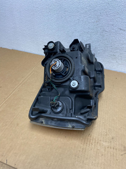 2004 - 2008 Mitsubishi Endeavor Headlight Left Driver Lh Side AD2672 DW7