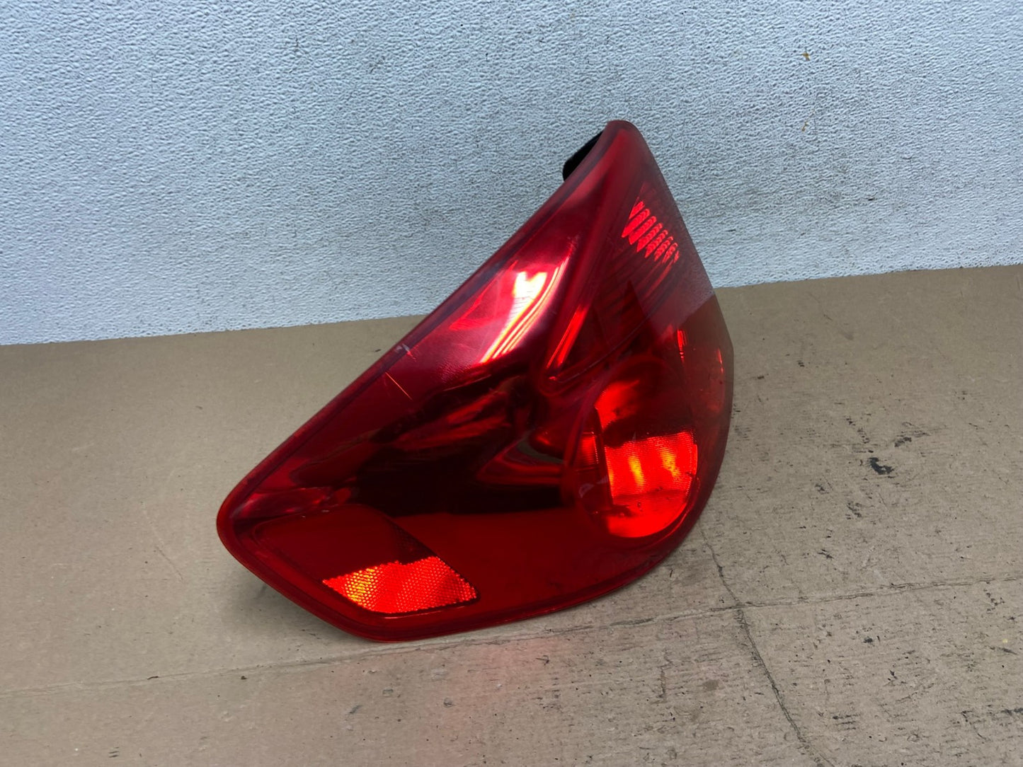2005 to 2006 Infiniti G35 Left Driver Lh Side Tail Light AF5125 LK2