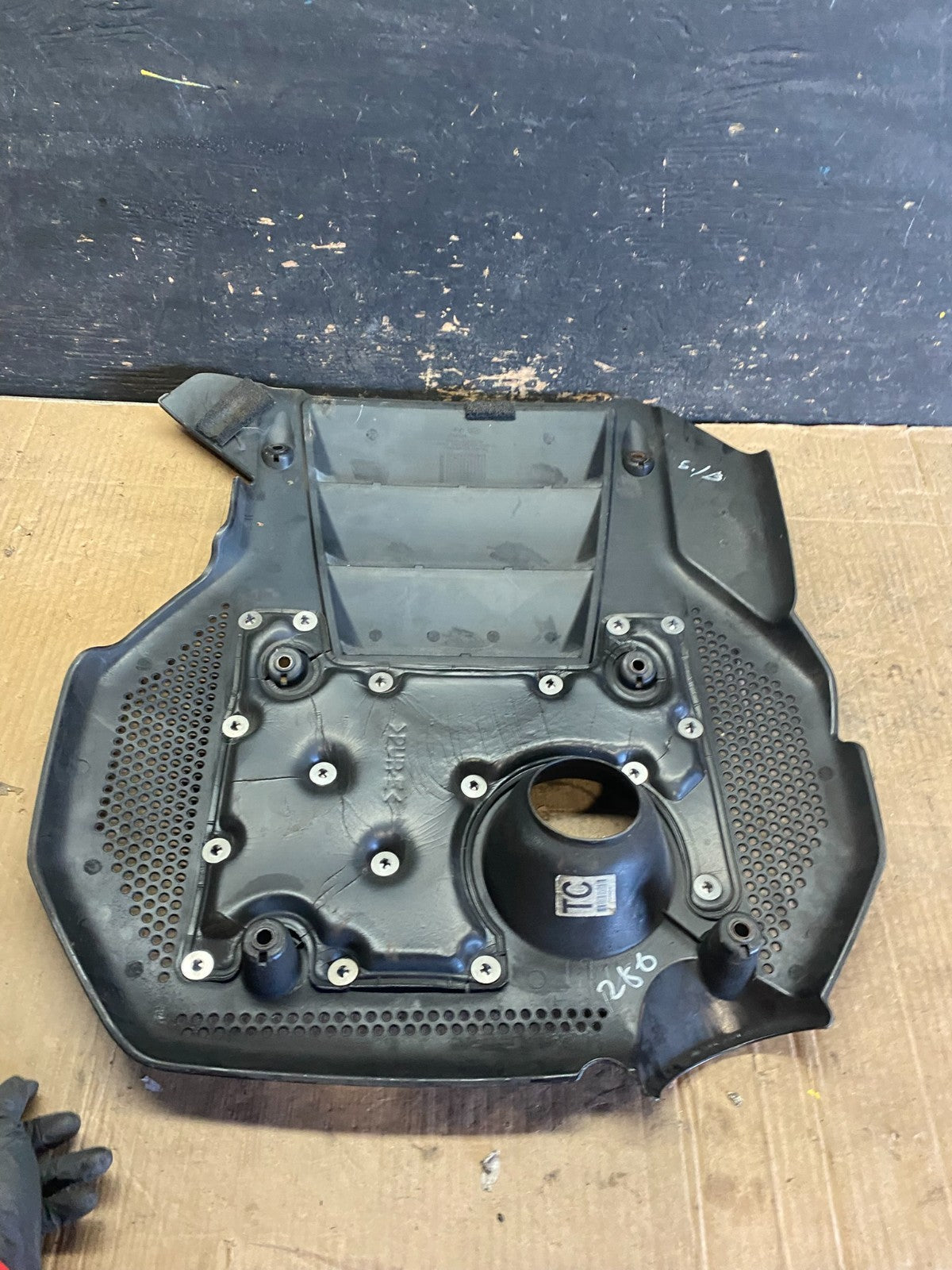 2006 to 2008 Hyundai Sonata V6 Engine Motor Shield Cover OEM t6486 DG5