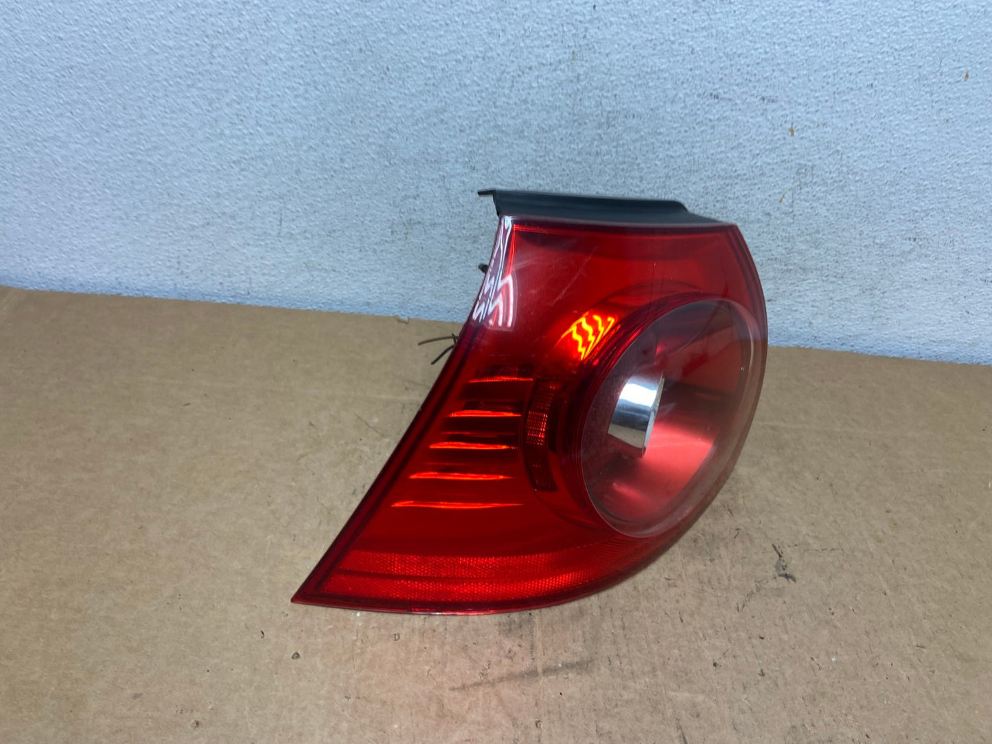 2006 2007 2008 Volkswagen Golf MK5 5 Left Driver LH Tail Light AD6203 LK2