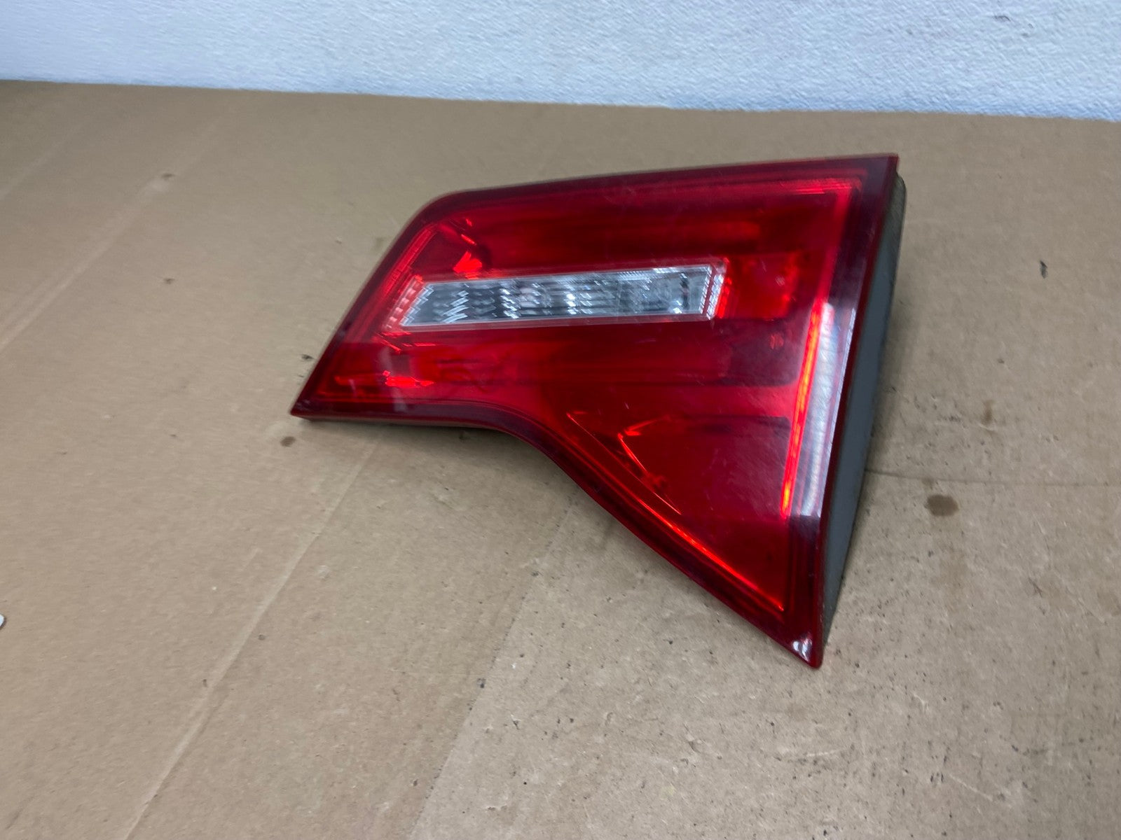 2007 2008 2009 Acura Mdx Right Passenger Rh Side Inner Tail Light Oem AC5687 LK1