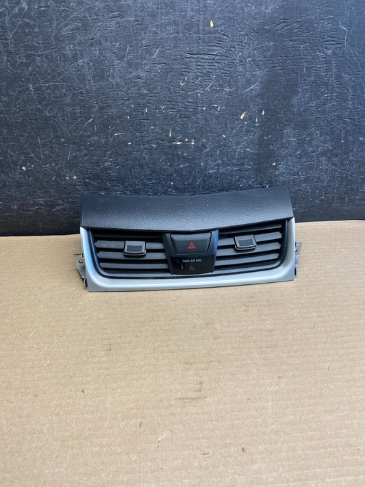 2016-2018 Nissan Altima Center Dash Vents Ac Air Vent Trim Panel Bezel ah1322 DG0
