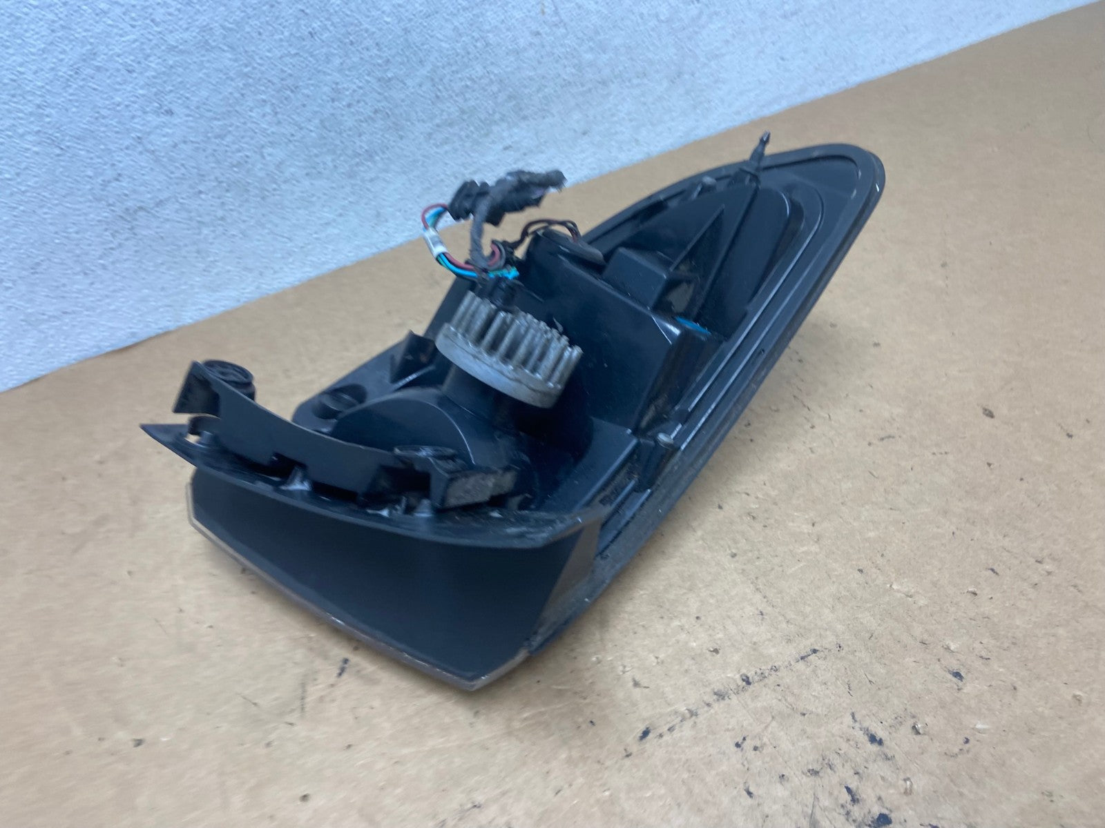 2013 to 2016 GMC Acadia Right Passenger RH Side Tail Light AD5156 LK5