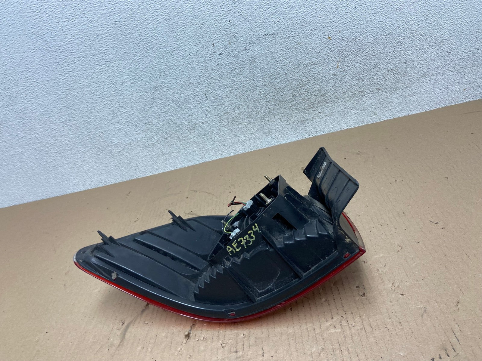 2001 to 2002 Honda Accord Sedan 4door Right Passenger Tail Light AE7334 LK5