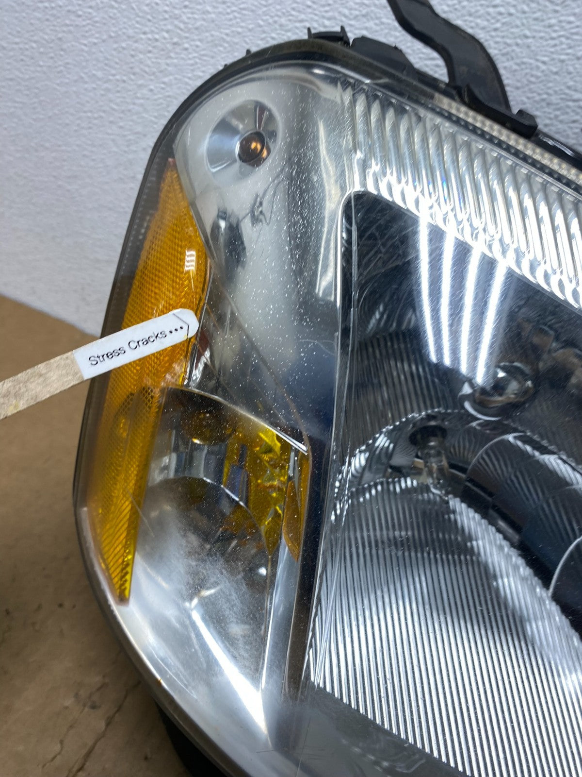2005 - 2007 Mercury Montego Right Passenger Side Headlight Xenon HID AD1364 DW4