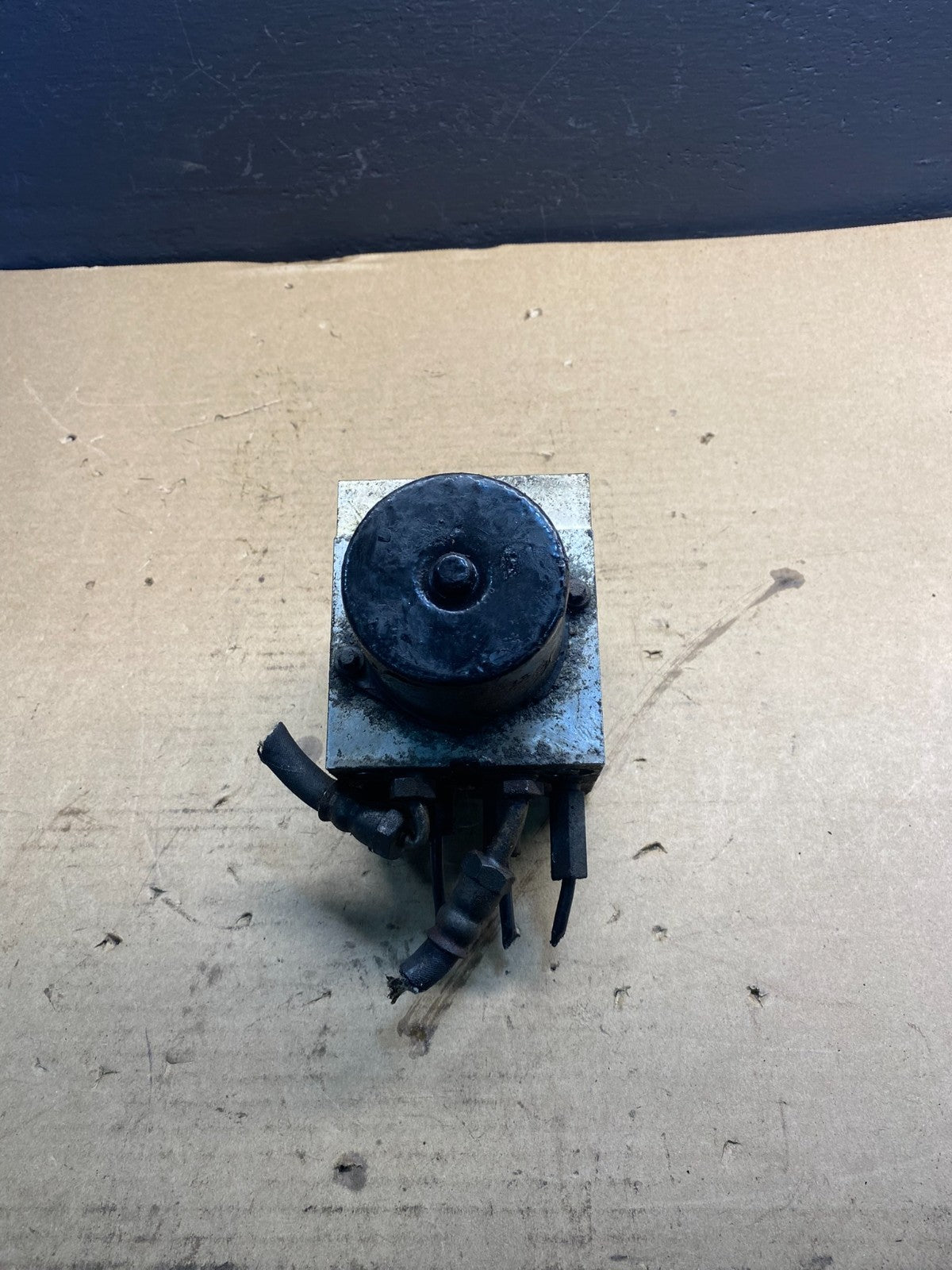 2011 - 2014 Ford E250 E350 Van  ABS Anti Lock Brake Pump Module Oem AB7212 DG5