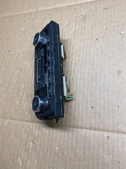 2009 - 2011 Volkswagen CC Center Climate Control Panel AC Heater U5925 DG3